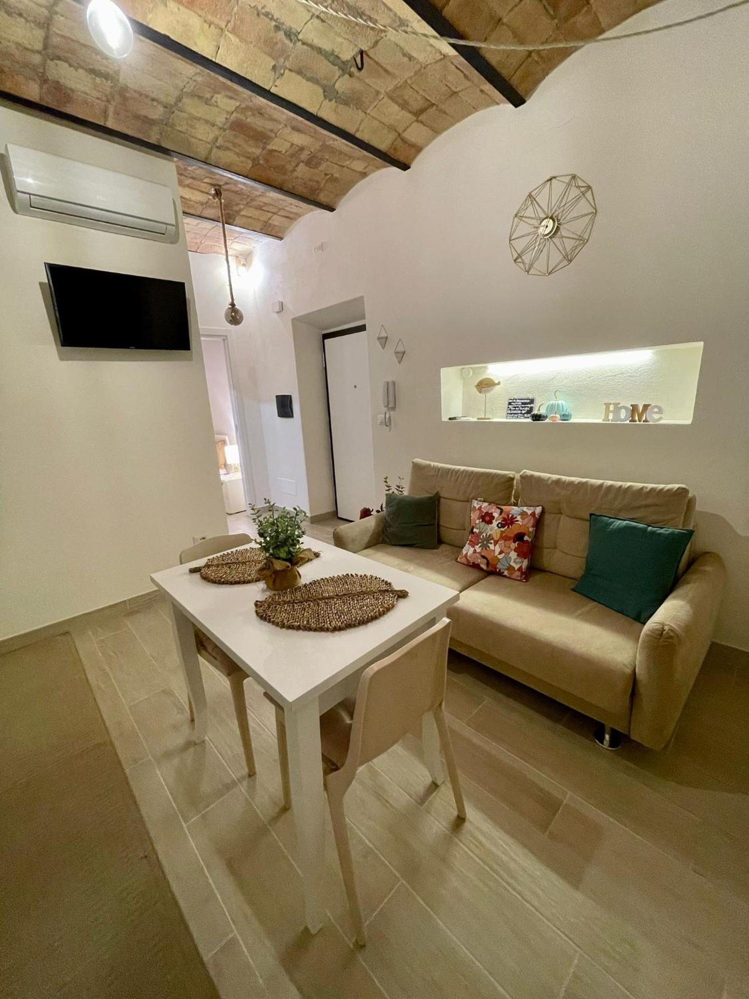 Casa Vacanze - La Torre - Appartamento Marta Exterior foto